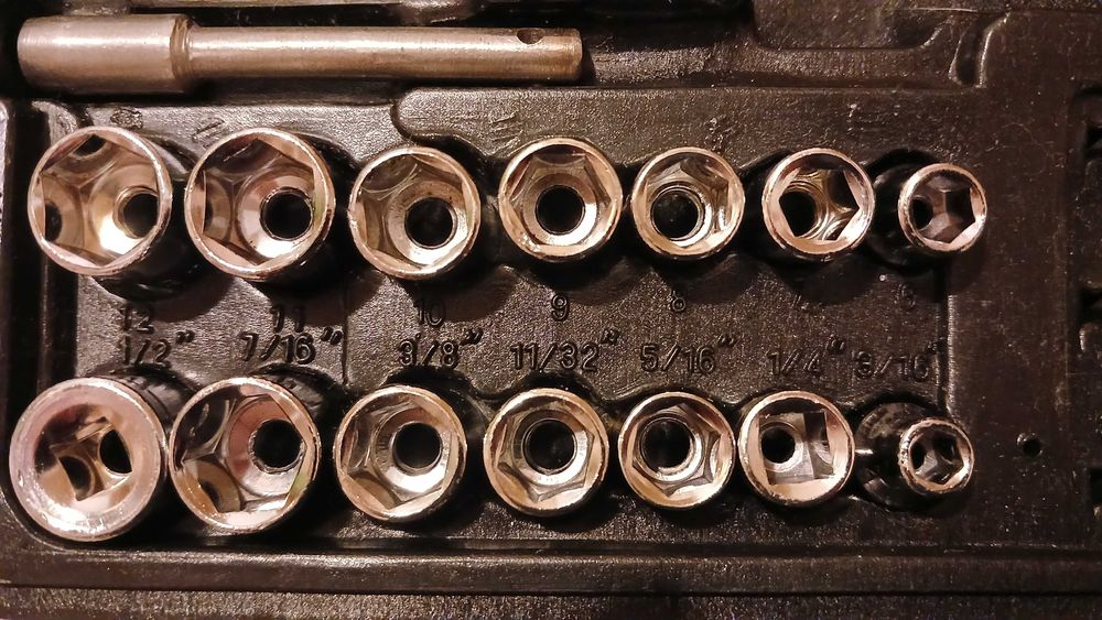 Набор 38 шт. биты головки отвертки ключи