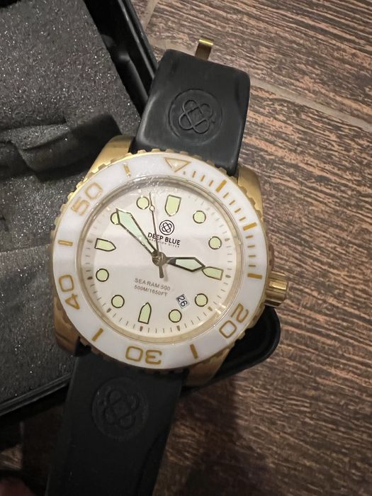 Годинник Deep blue