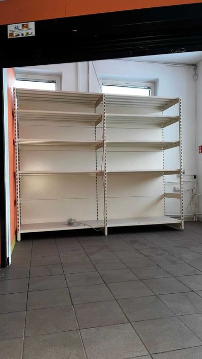 Regał sklepowy metalowy przyścienny