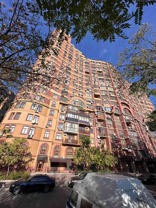 Продаж двокімнатної 64.1 кв.м. на Печерську вул. Коновальця 36в