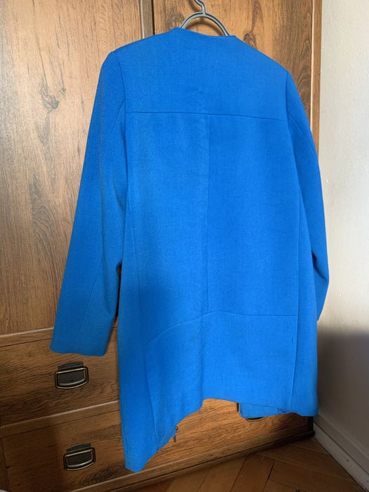 Niebieski płaszcz Reserved