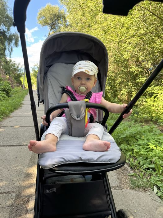 Продам каляску прогулянкову Carelo