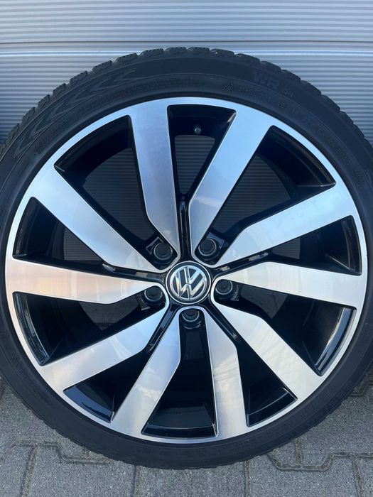 Felgi 18 cali VW golf VII 5G0601025 AL / zimowe opony