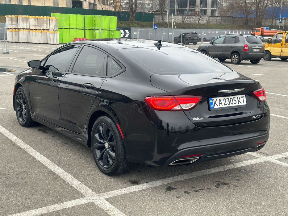 Chrysler 200S 3.6 2015 газ/бенз