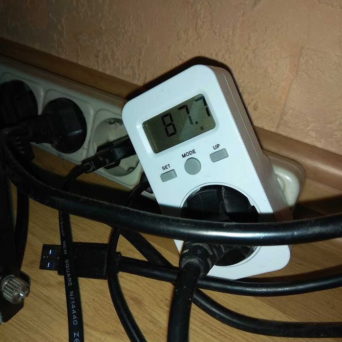 Ваттметр (Цифровий вимірювач потужності 220В 50Гц 16А)