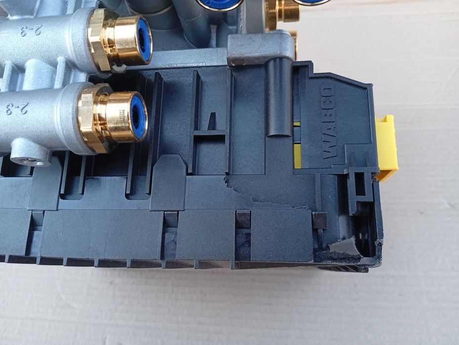 Модулятор Wabco 4801020330 напівпричепа TEBS-E