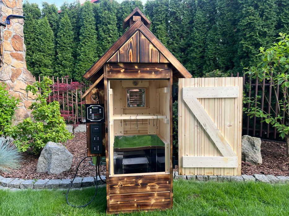 Wędzarnia  ELEKTRYCZNA Drewniana 250L DESKA2 CM  TOKO