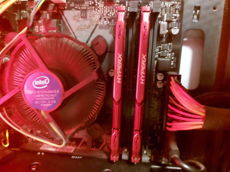 Оперативна пам'ять Kingston HyperX DDR4 16GB (2x8GB) 2400MHz