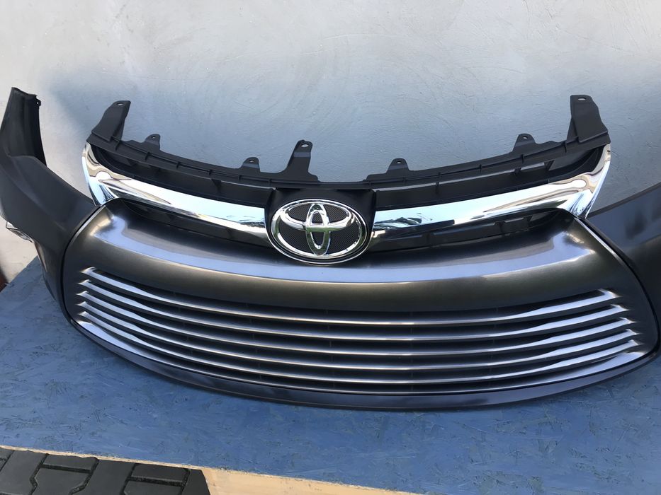 Передок фари бампер решіткa Camry 55 USA Америка