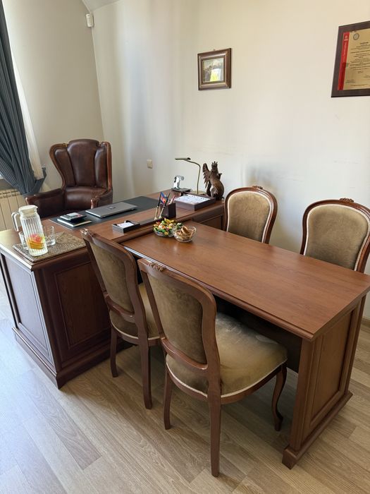 Стол рабочий в кабинет руководителя
