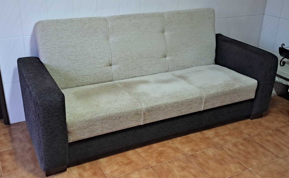 1 Sofa de 3 lugares + 1 Sofa de 1 lugar