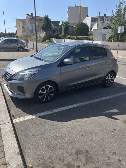 Carro impecável como novo Space Star 2022