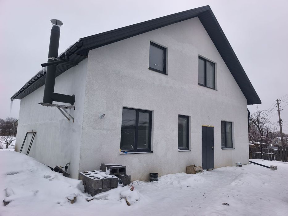 Просторий утеплений будинок в районі Заріччя