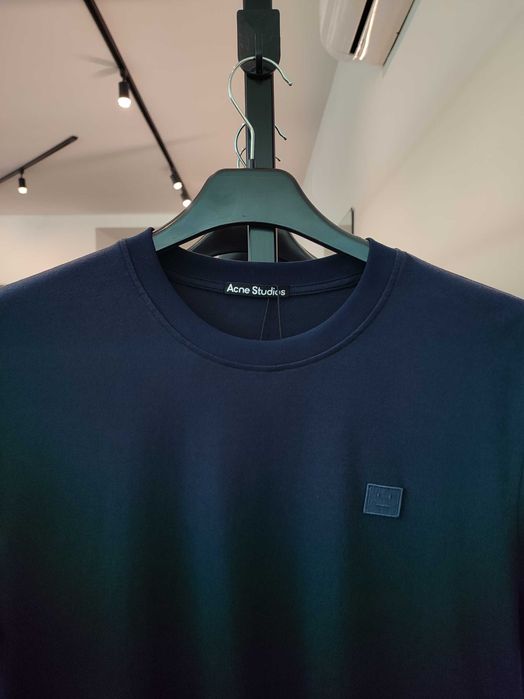 Футболка Acne Studios T-Shirt With Ellison Face Patch Navy