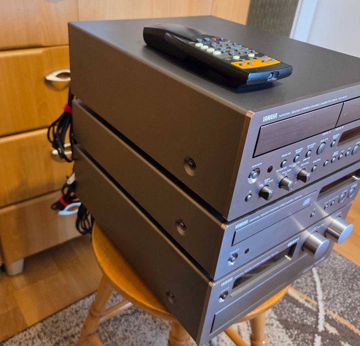 Zestaw Yamaha Amp RX-V10 CDX-10 KX-W10 plus pilot
