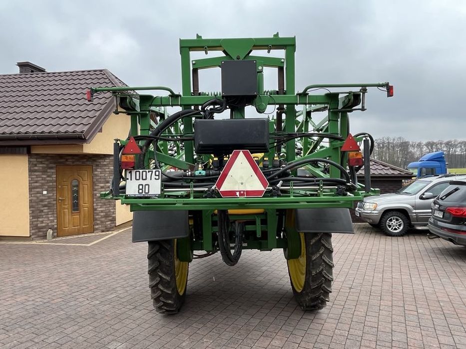 Opryskiwacz John Deere 732 .3200l.21m.2011r.