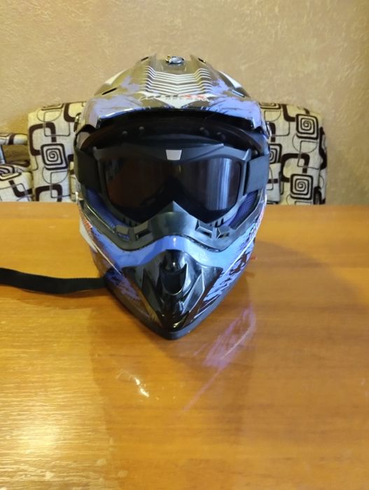 Продам мотошол класу ендуро.