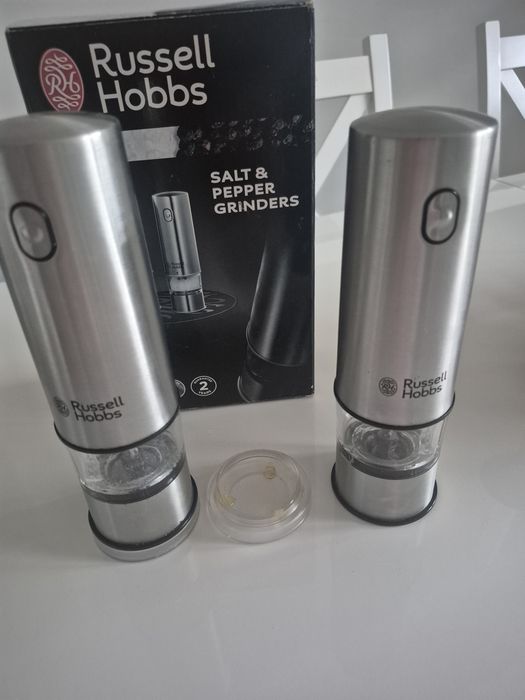 Młynki do soli i pieprzu Russel Hobbss