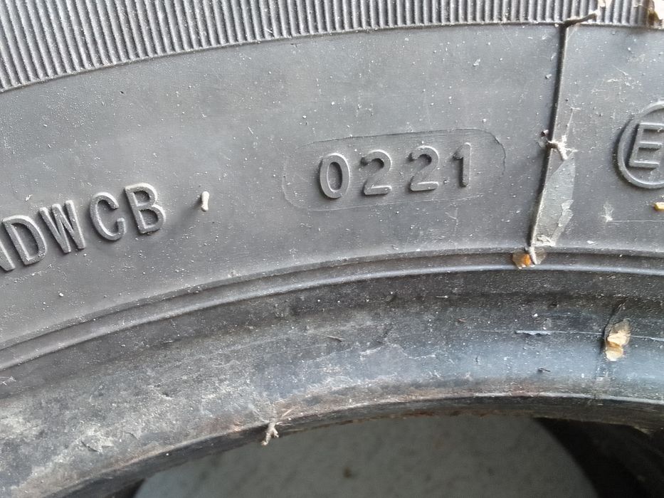Cena za 2 Opony letnie 215/65r15C ROADMARCH 2021r 7mm