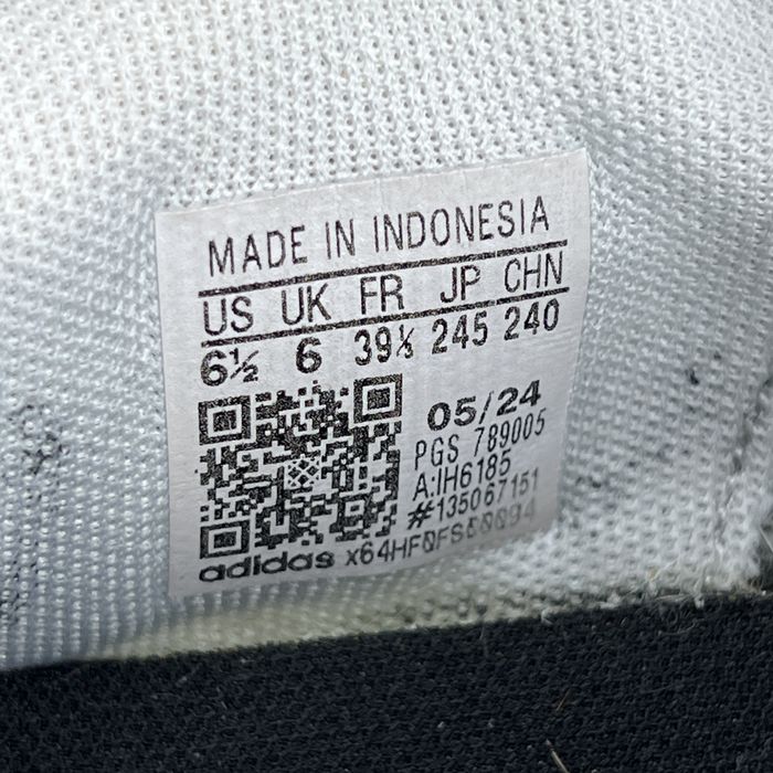 Кросівки Adidas Grand Court Base 00s Sportwear IH6185 розмір 39 оригін