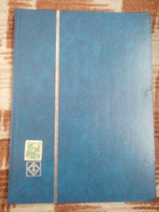 Альбом (кляссер) с марками.