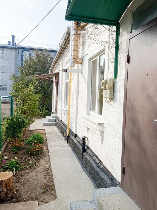 Продаж частини будинку 43 м2 3 сот Цегла. Конвектор 1-ша міськ лікарня №3769