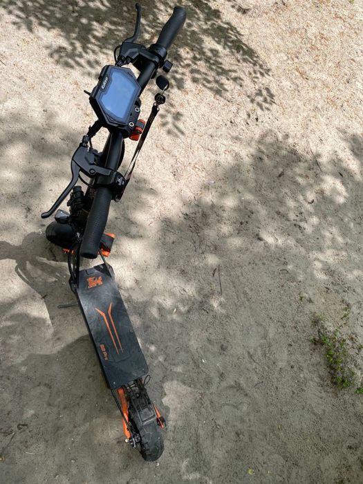 Продам самокат Kukirin G2 pro