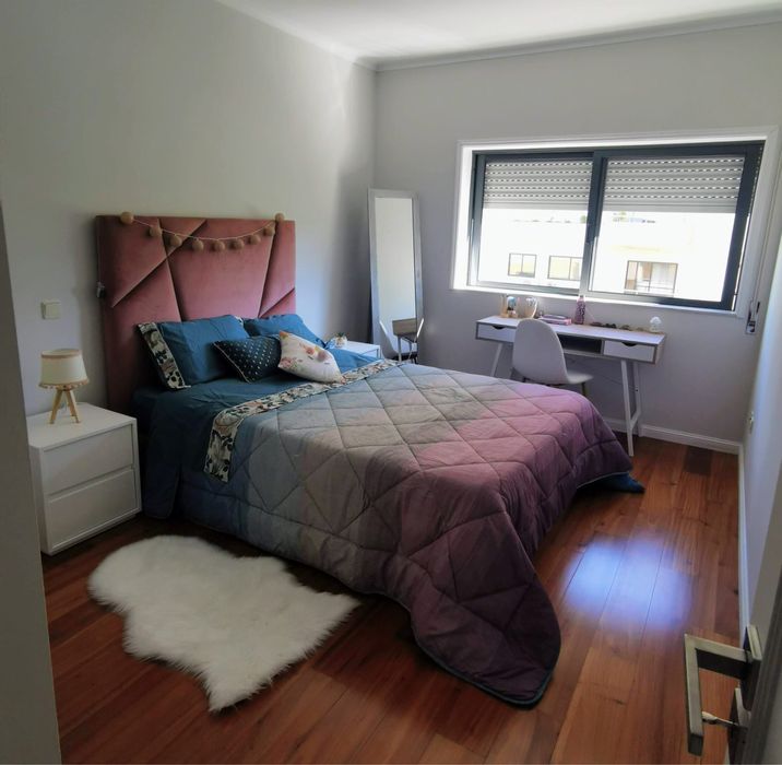 Cama completa 1,40*2,00 venda urgente para despachar esta semana