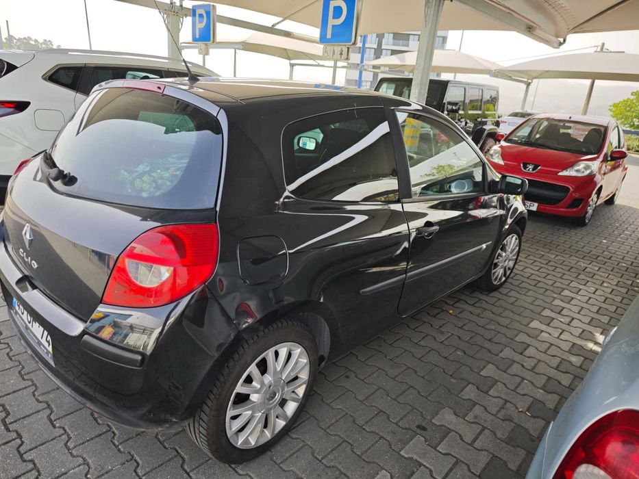 Renault Clio III 1.5 DCI Dynamic S 86cv