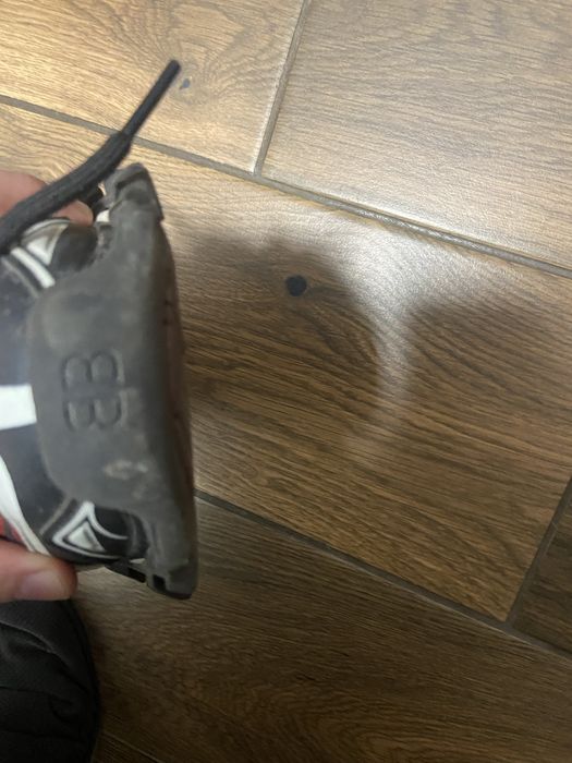 balenciaga track 2 42 size