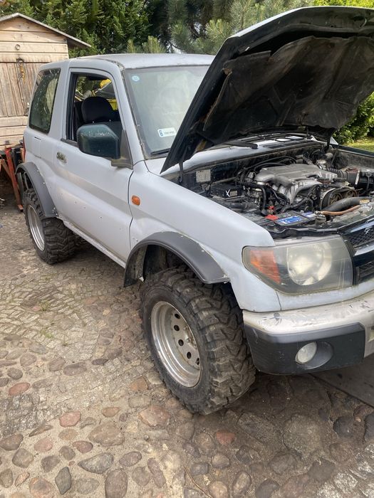 Mitsubishi Pajero pinin