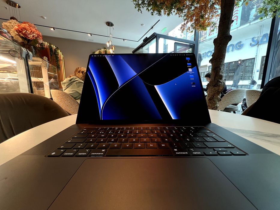Macbook Pro 16'' M4 PRO