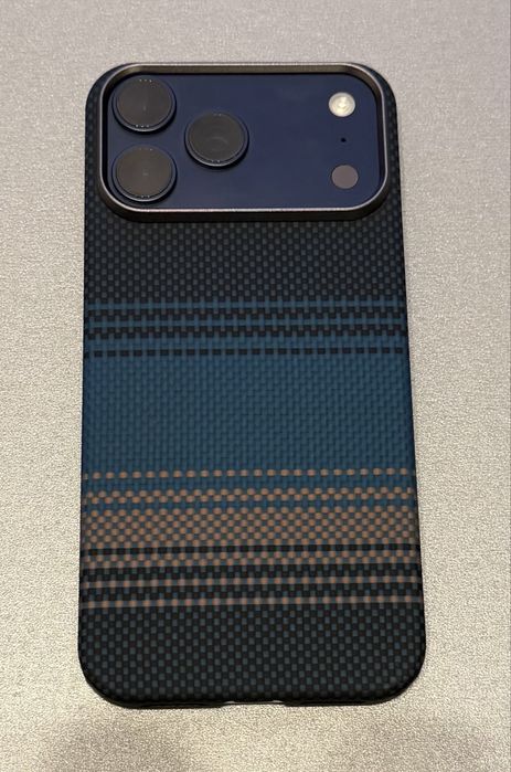 Кевларовий чохол IPhone 17 Pro Max