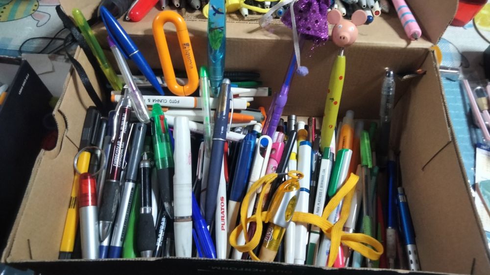 Coleção de canetas/esferográficas