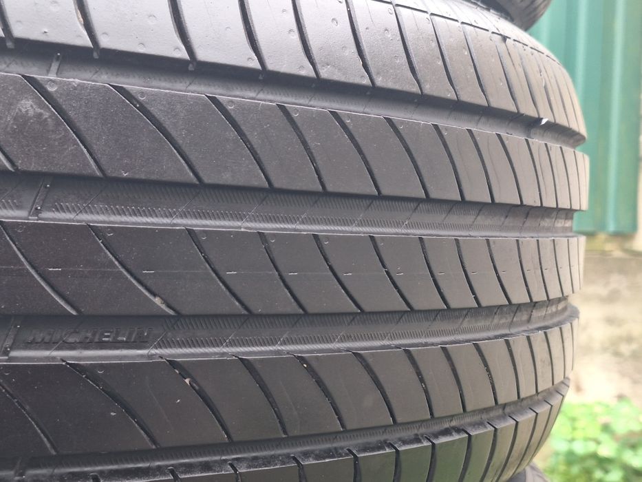 Літній MICHELIN 215 60 R17