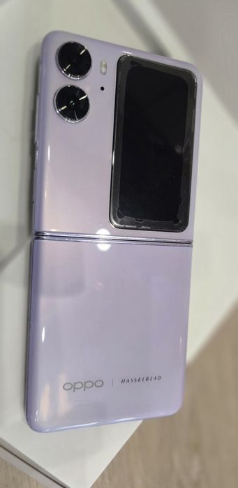Oppo Find N2 Flip