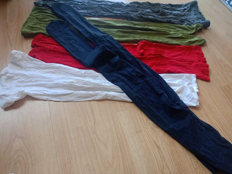 Zestaw cienkich rajstopek na 8-10 lat