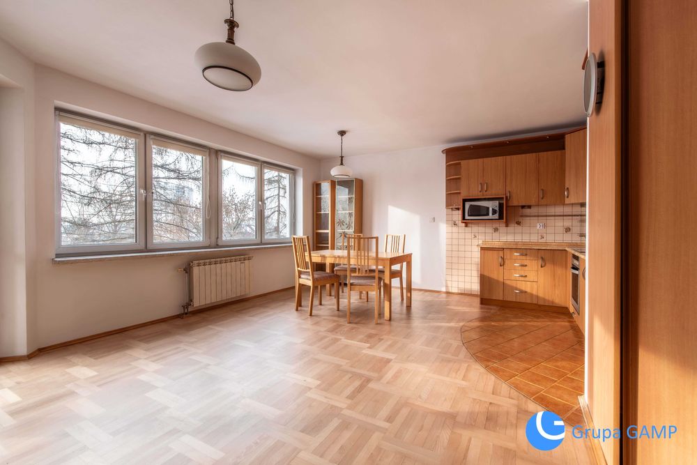 Słoneczne 2-pok Wieczysta możliwość własnych mebli |parking w cenie!|