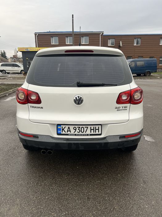 Volkswagen Tiguan 2.0 TSI