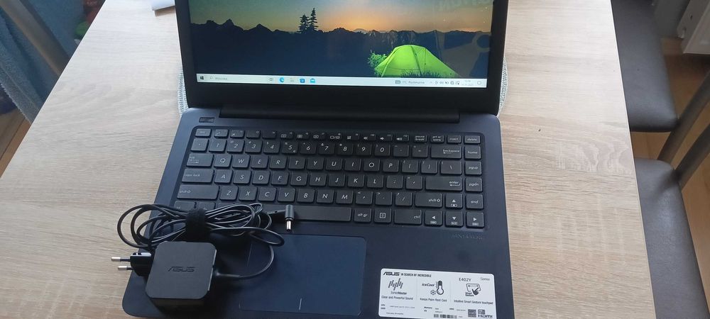 Laptop Asus E402Y stan idealny