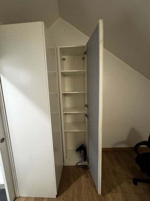 Roupeiro de Canto IKEA