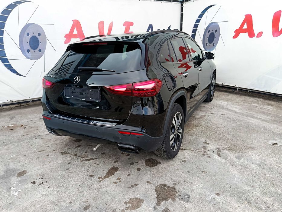 Mercedes GLA 250 E  Plug in AMG Line IVA DEDUTIVEL