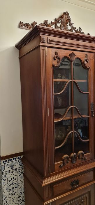 Móvel com Alçado64584644303363121