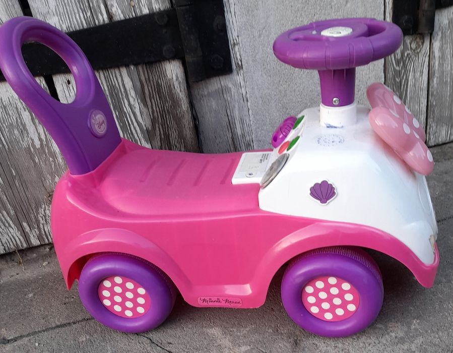 Jeździk dla dziewczynki