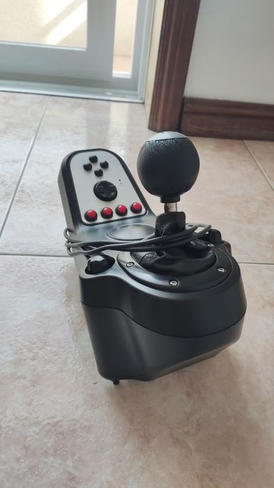 Logitech G27 simulador