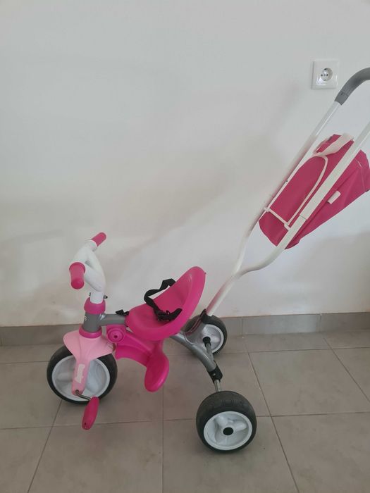 Triciclo para menina