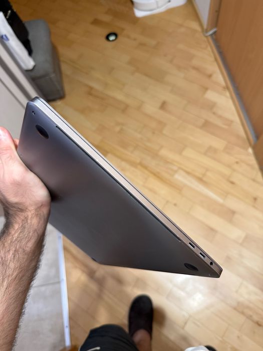 MacBook Pro 15 2017 core i7 16Gb 256 Touchbar (не працює флеш памʼять)