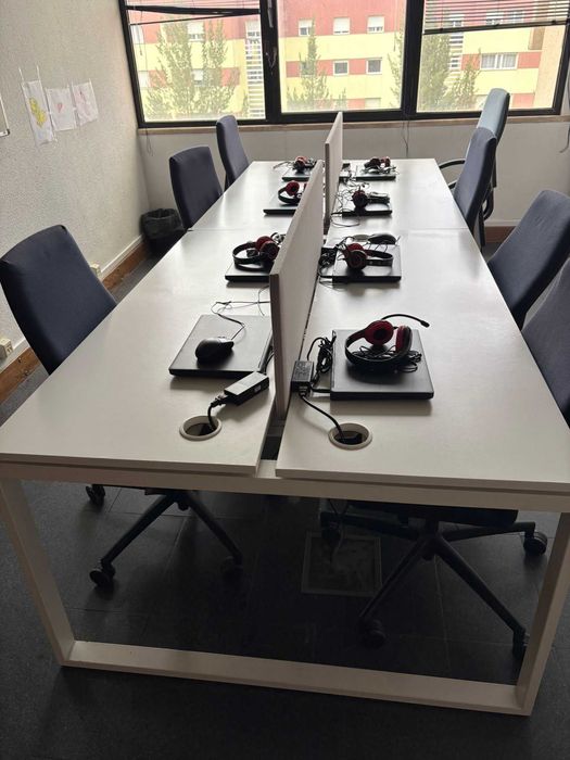 Dou a quem precisar - Ilha Open Space / Call Center – 4 ou 8 Postos – Bom Estado