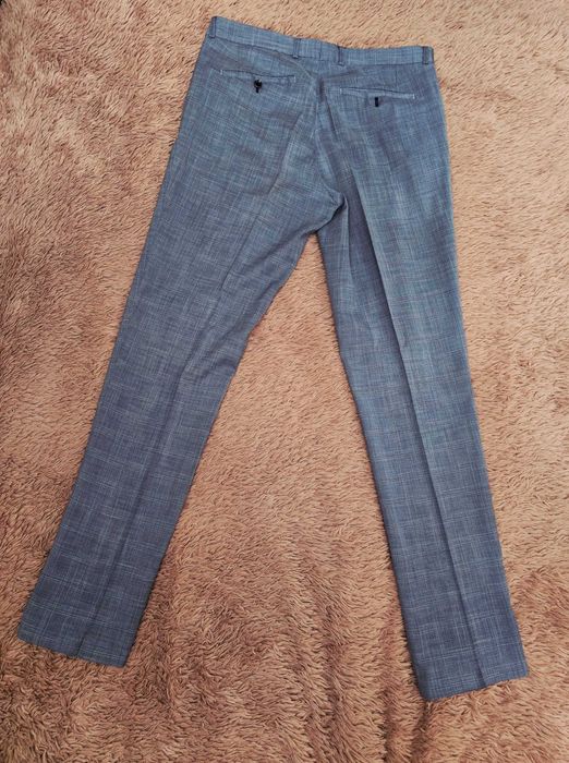 Elegancki garnitur męski Dastan 50/182 niebieski