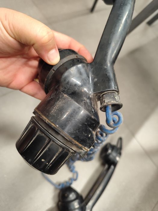 2 telefones antigos com rotor de ruído